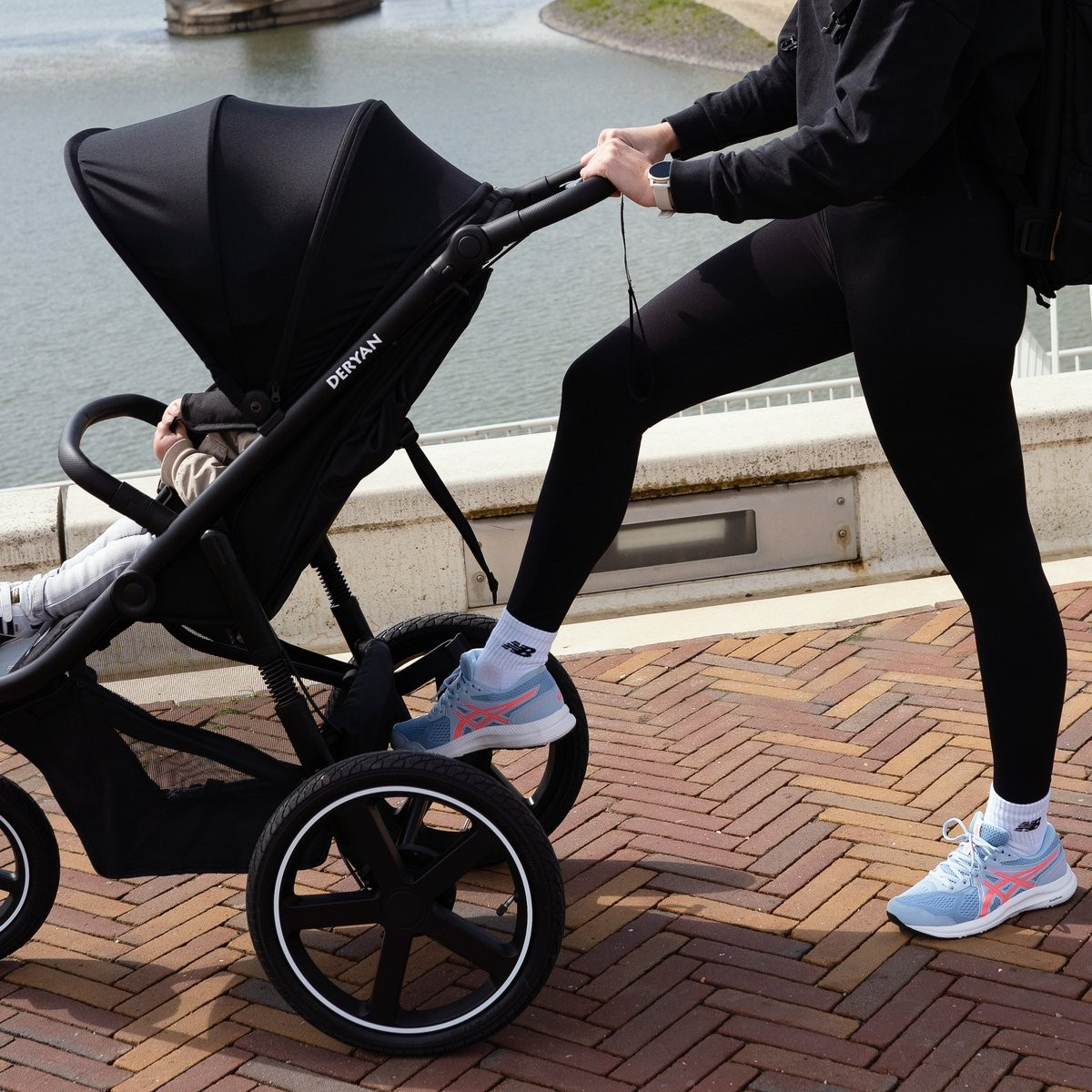 LUXE BOLT HARDLOOPKINDERWAGEN